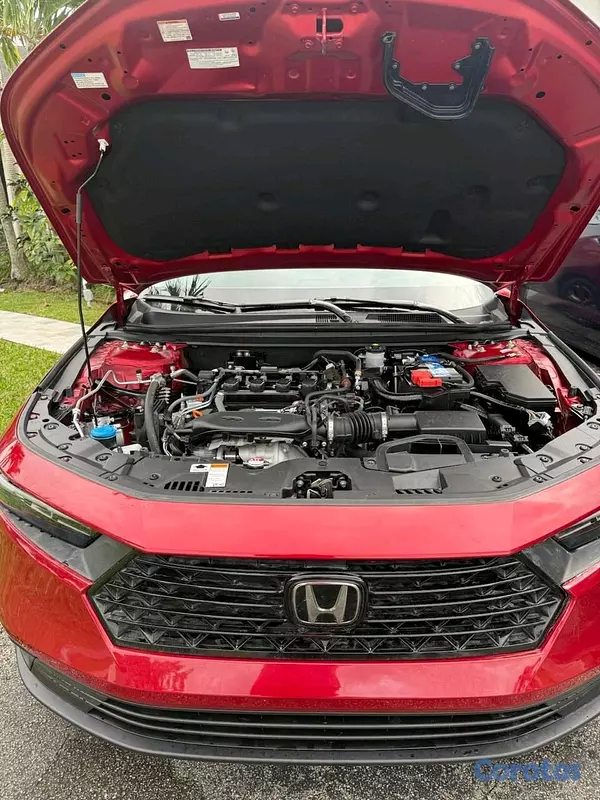 carros - 🚗 Honda Accord EX 2024
✅ Solo 17,000 km
✅ Color rojo
✅ Excelente condición
 8