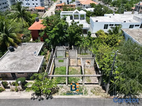 casas - Se venta CASA EN CONSTRUCCION con calle asfaltada  4