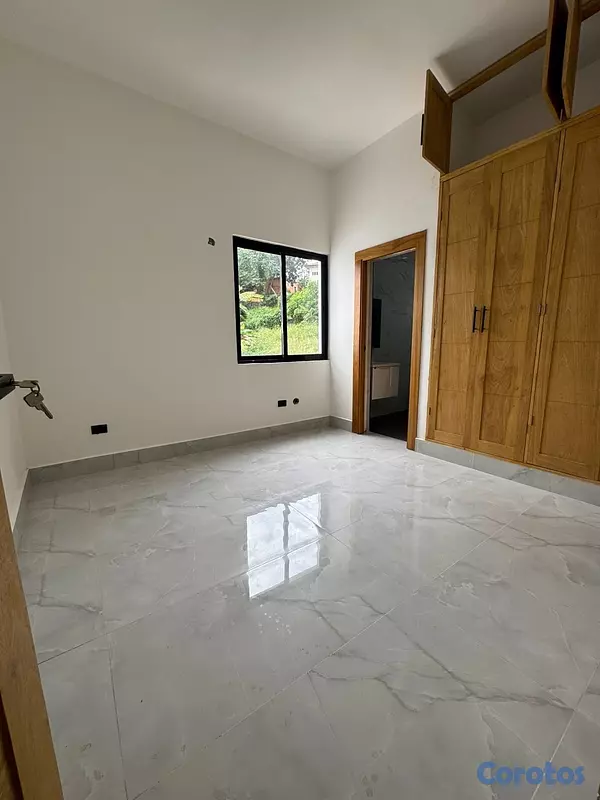 casas - vendo espectacular casa Arroyo 3 impresiónate 4 habitaciones 7 parqueos piscina 5