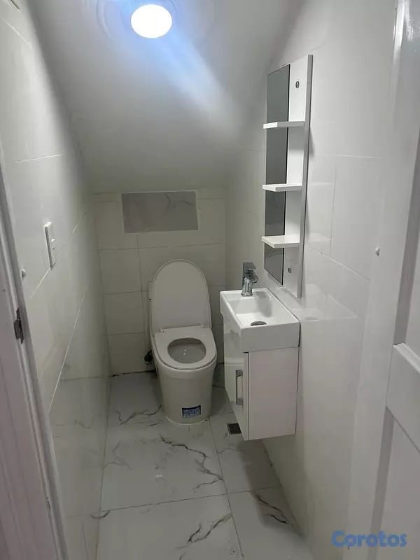 casas - Vendo Casa en Arroyo Hondo, Santo Domingo Distrito Nacional  9