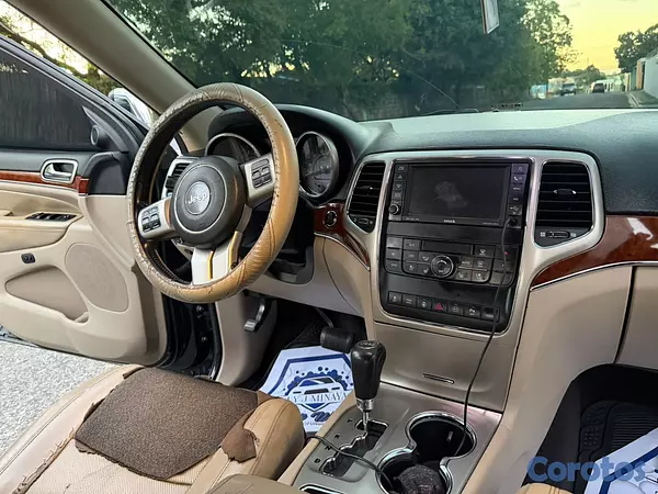 jeepetas y camionetas - Vendo Jeep Grand Cherokee 7
