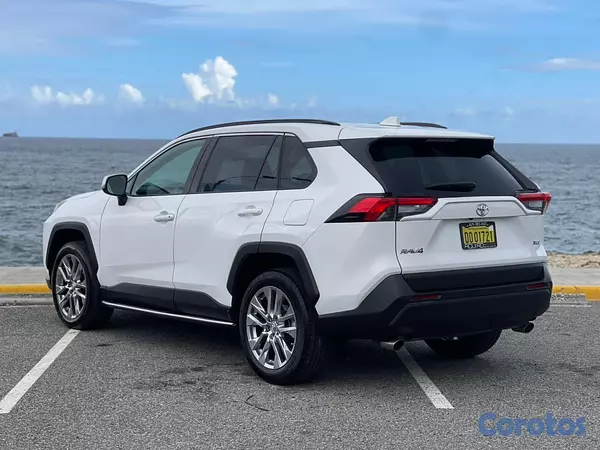 jeepetas y camionetas - Toyota RAV4 XLE 2020 5