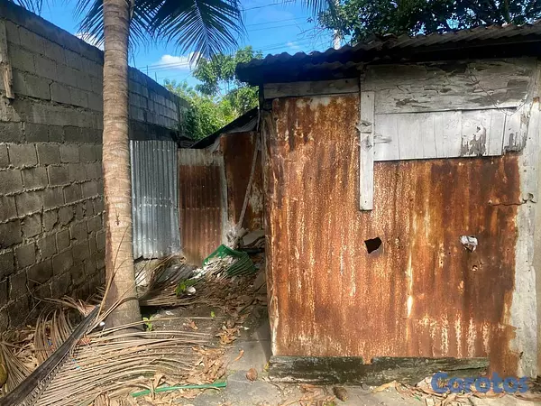 solares y terrenos - solar de 400 metros en una área tranquila de puerto plata  2