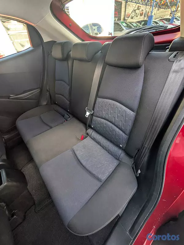 carros - MAZDA DEMIO 2020 3