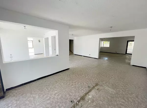 casas - Venta propiedad comercial en el millon 7