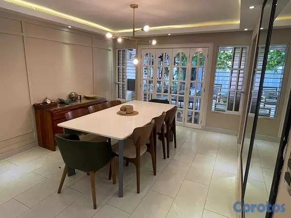casas - Se vendé casa totalmente remodelanda en quisqueya 10