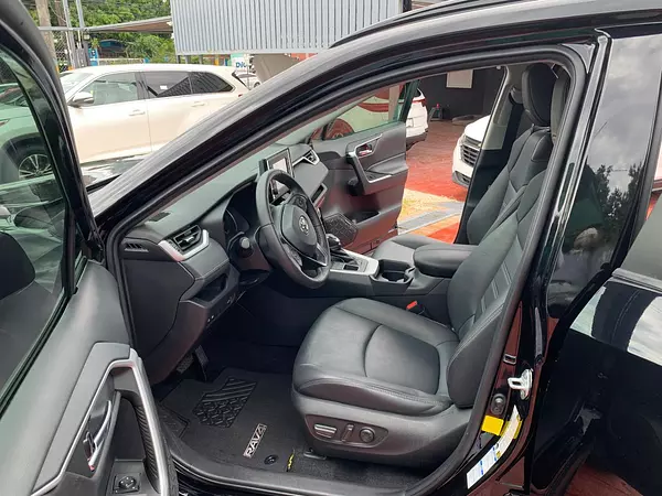 jeepetas y camionetas - Toyota rav4 2021 exl clean  8