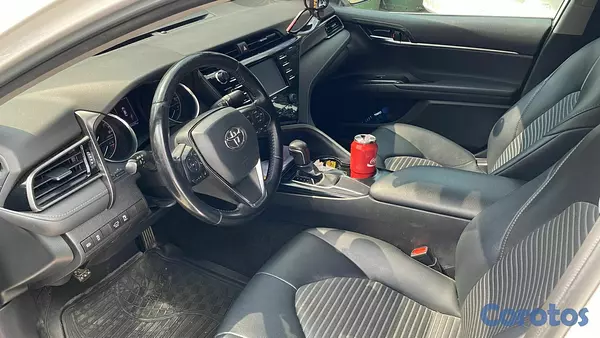 carros - Toyota camry se 2020 4