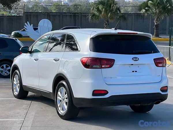 jeepetas y camionetas - Kia Sorento LX 2020 2