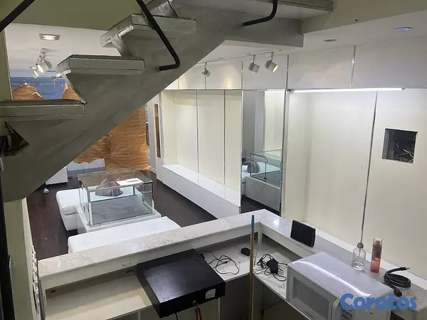 oficinas y locales comerciales - Local en Bella Vista Mall primer Nivel  8