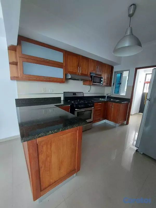 apartamentos - PIANTINI, Espectacular Apto. Moderno amueblado ideal para Ejecutivo o Pareja 3
