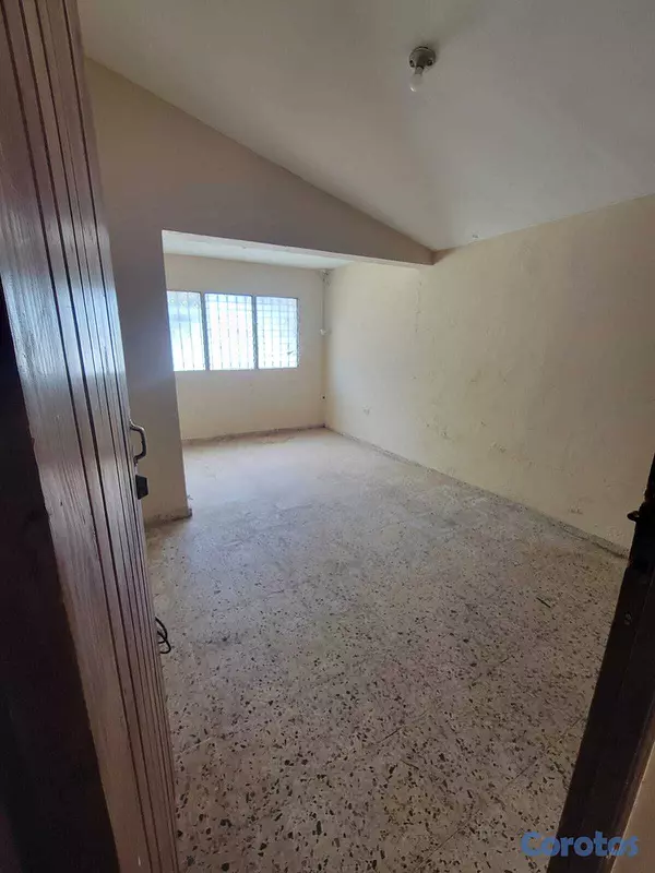 oficinas y locales comerciales - Local Comercial en Alquiler de 112 Metros en 2do P 1