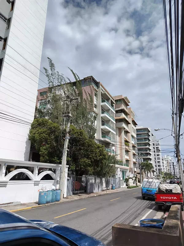 apartamentos - Vendo Apartamento en Evaristo Morales 8