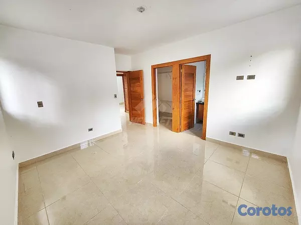 apartamentos - APARTAMENTO CON PATIO LOS LAURELES SANTIAGO  5