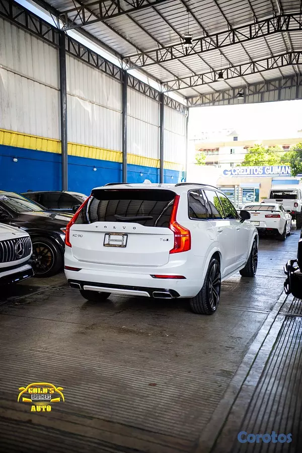 jeepetas y camionetas - Volvo XC90 T6 R-Deding 2021 Recien Importada Clean 6