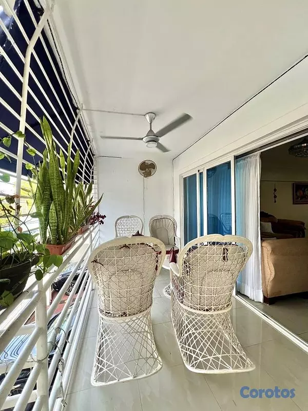 apartamentos - APARTAMENTO EN VENTA 2DO NIVEL CON TERRAZA – RENAC 2