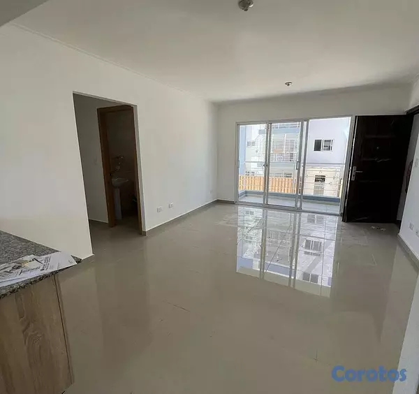 apartamentos - Apartamento Segundo Nivel en Villas Naco 5