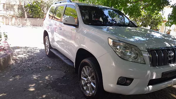 jeepetas y camionetas - Toyota land cruicer prado txl 2011 4