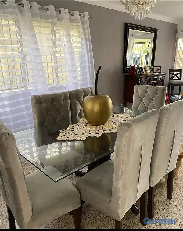muebles y colchones - Vendo juego de comedor con tope de cristal  2