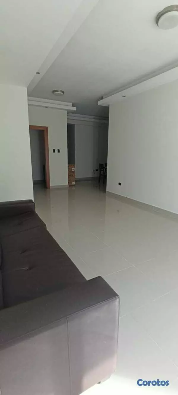 apartamentos - Bella Vista excelente apartamento clásico, 200mts 3