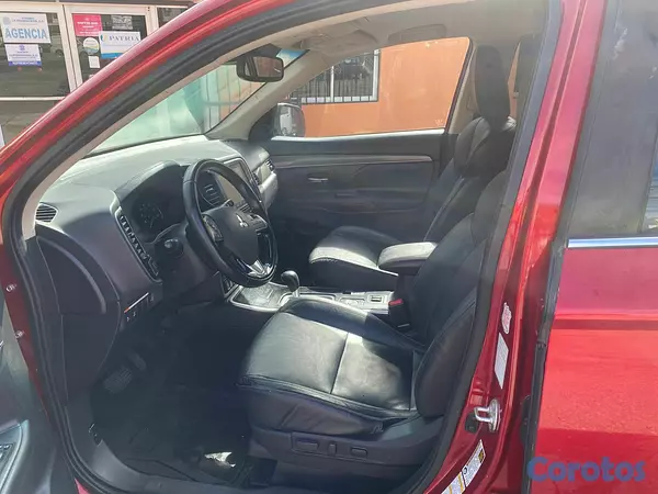 jeepetas y camionetas - MITSUBISHI OUTLANDER 2020 7