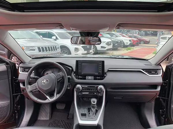 jeepetas y camionetas - Toyota rav4 2021 exl clean  5