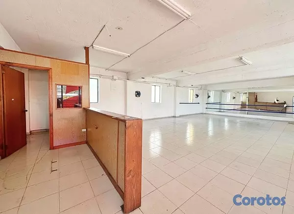 oficinas y locales comerciales - LOCAL COMERCIAL BELLA VISTA  5