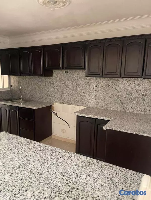 apartamentos - venta de apartamento en Alma Rosa 3er nivel de 135mts Santo Domingo  3