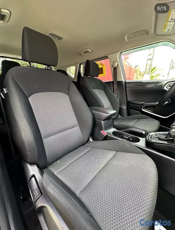 jeepetas y camionetas - Kia Soul LX 2020 8