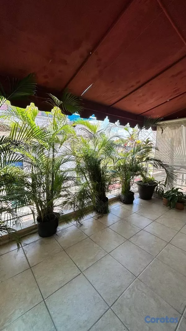 otros inmuebles - Hotel for Sale + Independent Apartment zona coloni 8