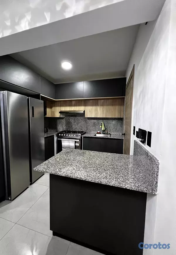 apartamentos - Apartamento 2do Nivel en Ave. Hispanoamericana  7