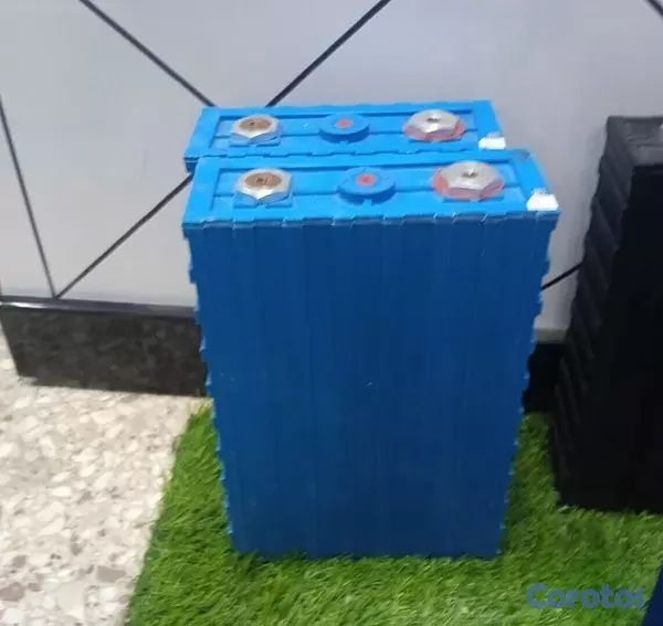 plantas e inversores - Baterias De Littio 200A 3