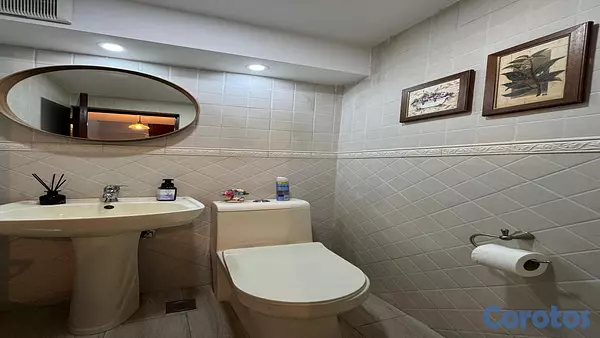 casas - Vendo Casa de dos Niveles en La Castellana 7