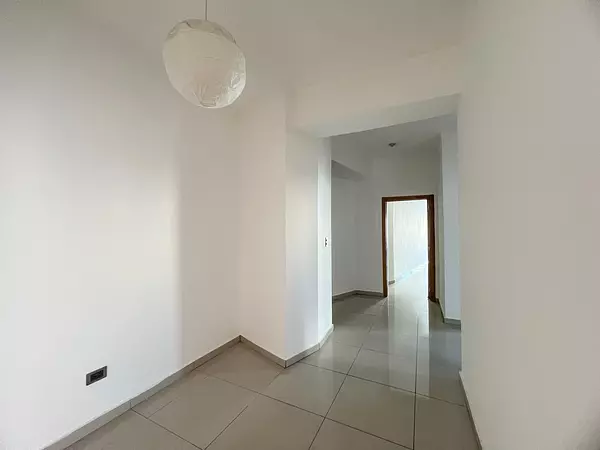 apartamentos - Vendo Amplio y Cómodo Apartamento en Serrallés, 4to. NivelÁrea total: 175.06  1