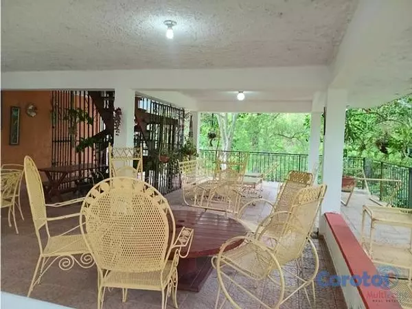 casas vacacionales y villas - Finca en venta 4 habitaciones dos niveles en San C 11
