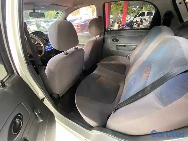 carros - Chevrolet spark 2010 5