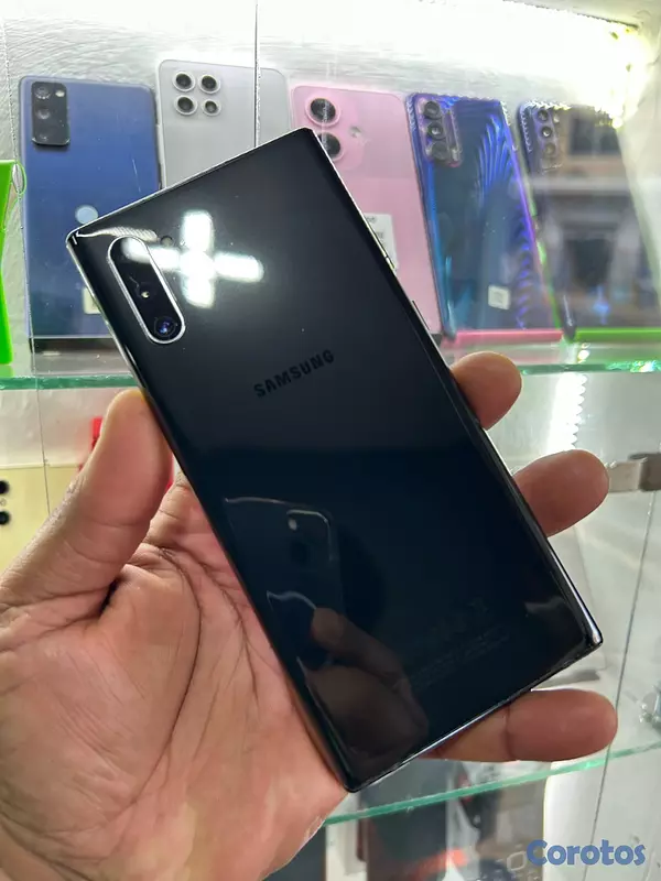 celulares y tabletas - Samsung note 10 plus  3