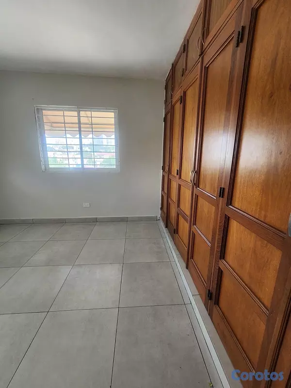 apartamentos - vendo independencia klm 9 piso 4 tres habitaciones 2.5 baños dos parqueos balcón 7