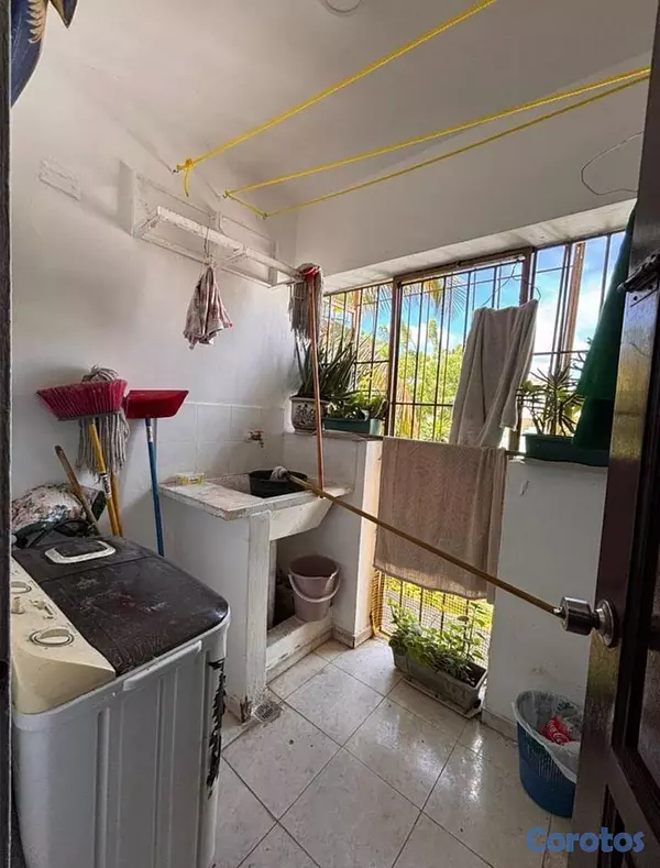 apartamentos - Venta de Amplio Apartamento vacío en – Los Restauradores 135 m² 13