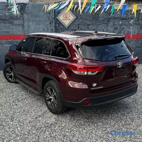 jeepetas y camionetas - TOYOTA HIGHLANDER LE PREMIUM 2018 10