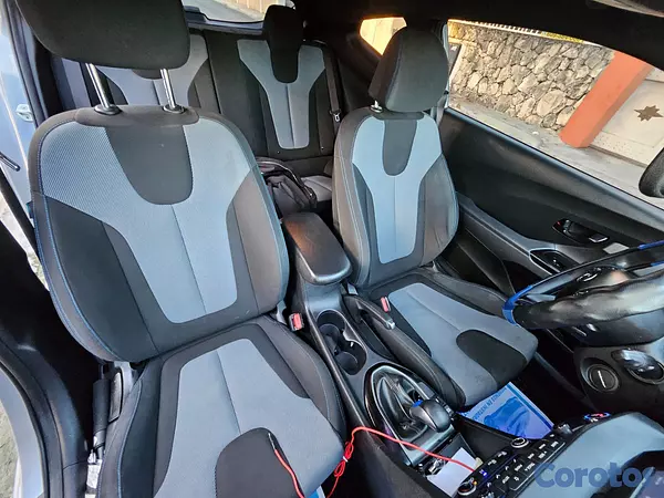carros - Hyundai Veloster 2019, versión base, motor 2.0 nat 10