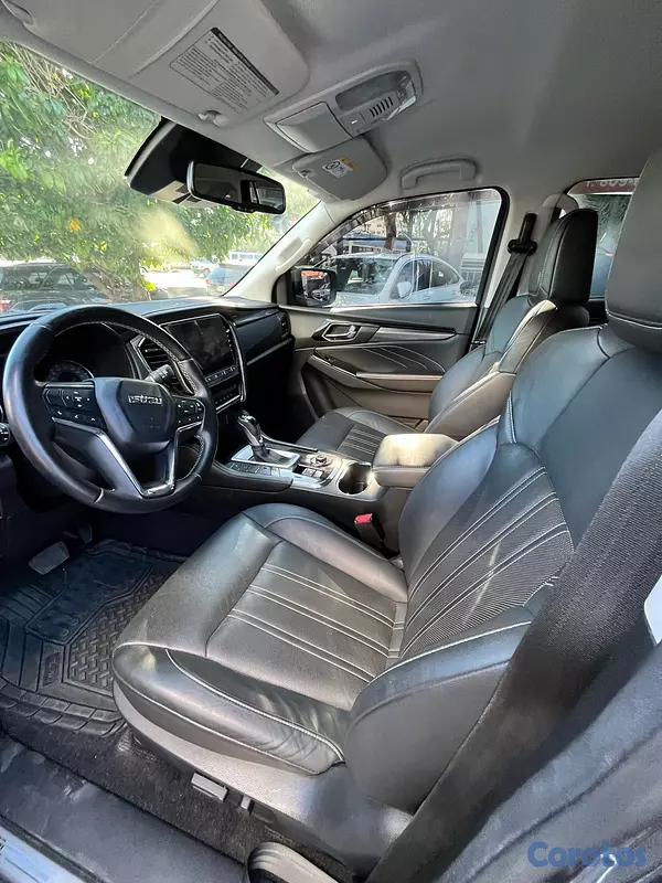 jeepetas y camionetas - Isuzu MUX 2024 5