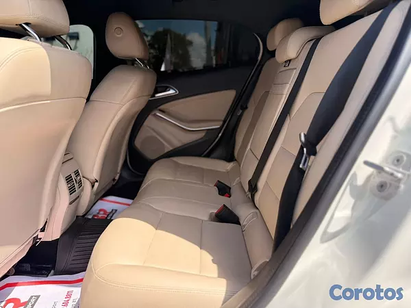 jeepetas y camionetas - Mercedes Benz GLA250 4 Matic 2018 2
