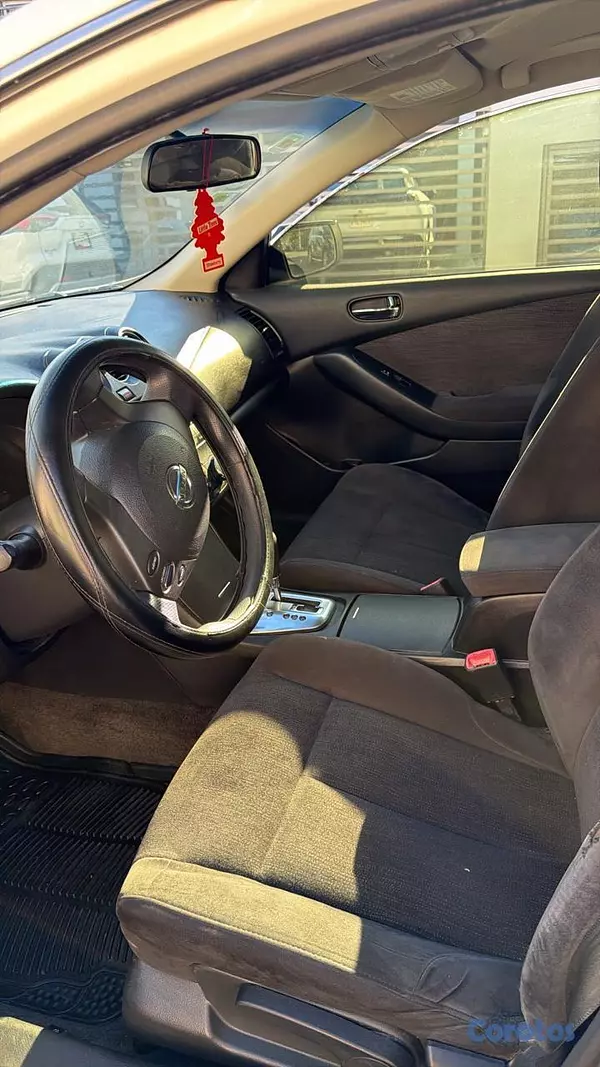 carros - Vendo Nissan Altima 2011 en excelentes condiciones 1