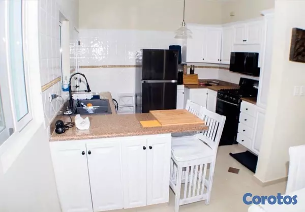 casas vacacionales y villas - venta de Villa amueblada con piscina en metro country club Juan dolió con 1013mt 4