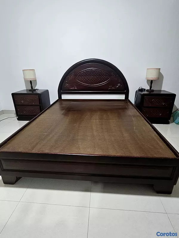 muebles y colchones - Juego de habitación en Caoba Centenaria  2