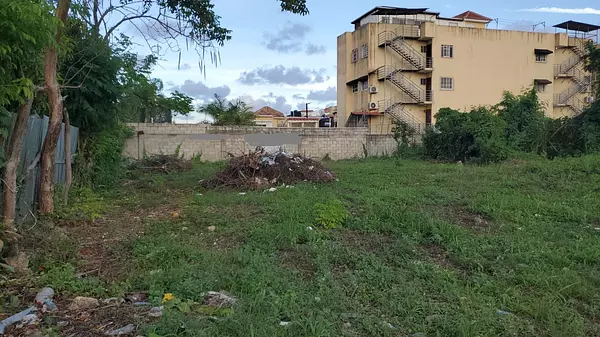 solares y terrenos - Solar de 410 metros con su titulo/Autopista San Isidro. VENDIDO 3