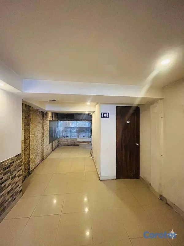 oficinas y locales comerciales - Local comercial de 135mt2 en alquiler en Los Prado 2