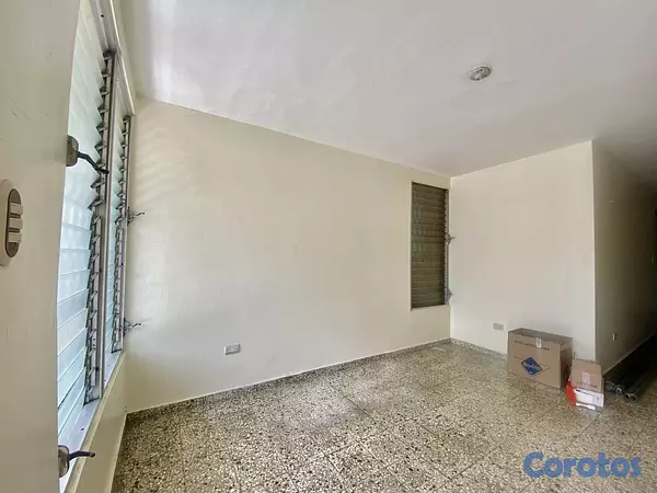 casas - Casa en alquiler para uso comercial en Las Pradera 10