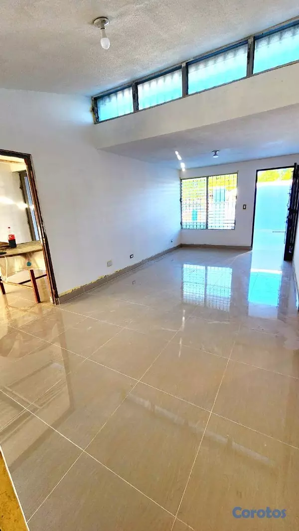 casas - Espaciosa Casa en Alquiler, en Miramar  Santo Domi 10